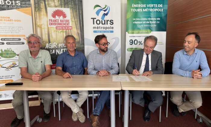 Énergie Verte de Tours Métropole, signataire de la Charte bois-énergie et biodiversité avec Tours Métropole Val de Loire